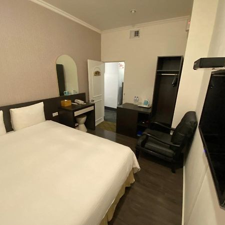 Queens Hotel تايبيه المظهر الخارجي الصورة
