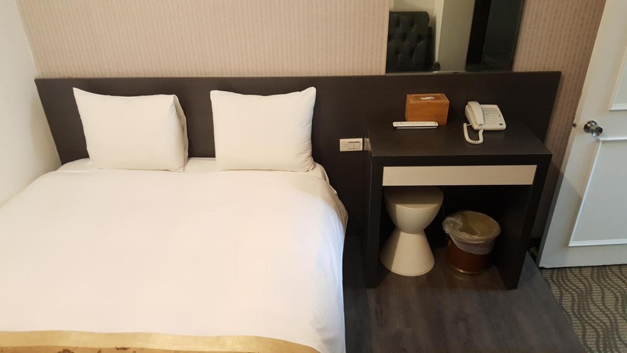 Queens Hotel تايبيه المظهر الخارجي الصورة