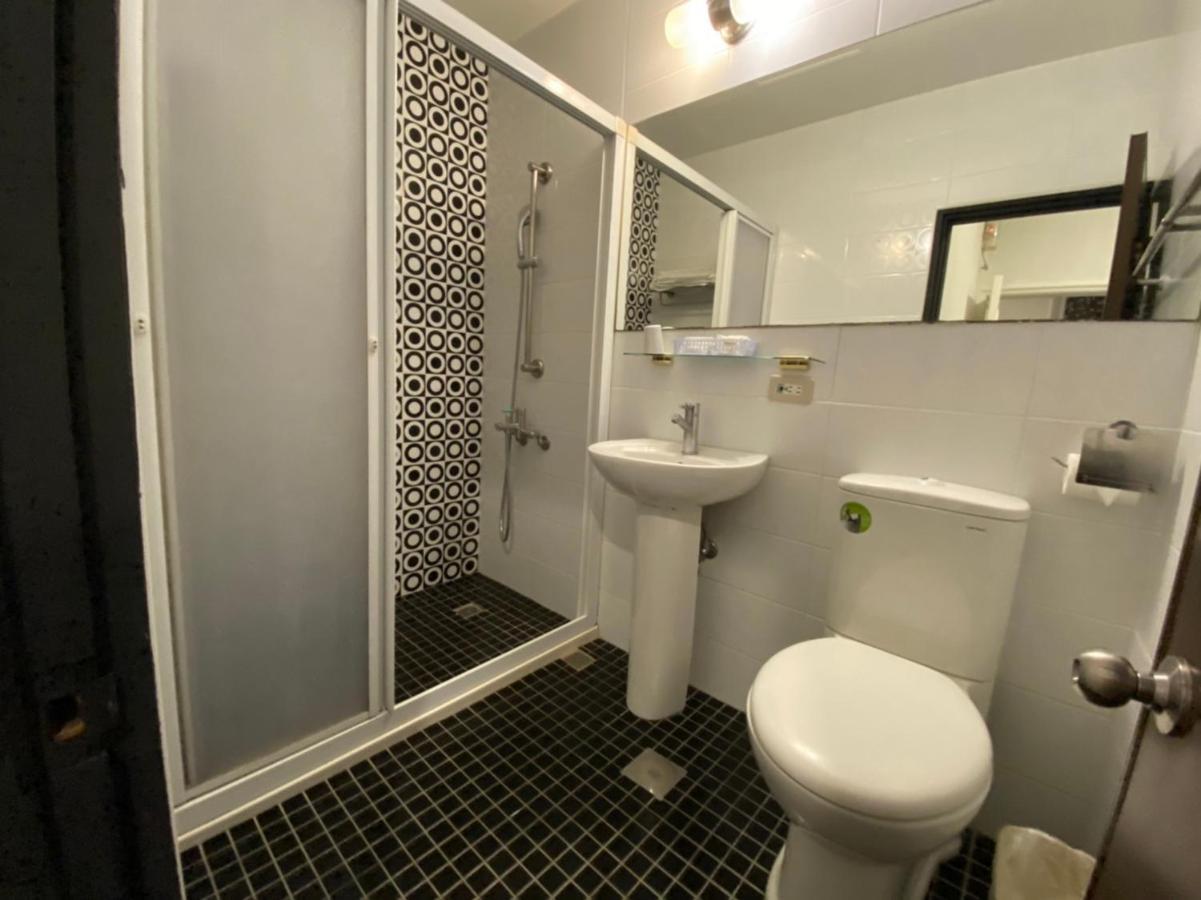 Queens Hotel تايبيه المظهر الخارجي الصورة