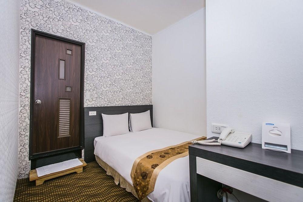 Queens Hotel تايبيه المظهر الخارجي الصورة